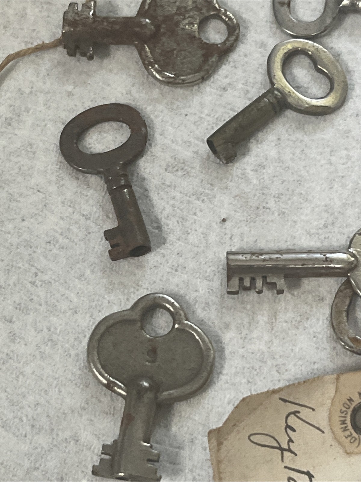 Lot Of 14 Antique Small Skeleton Hollow Barrel Keys Various Shapes Sizes Tags