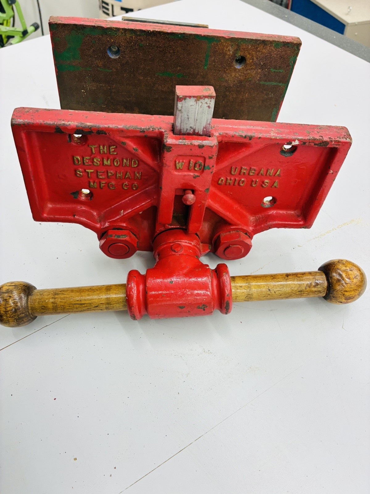 Desmond Stephan Mfg Co. Urbana Ohio Usa Undermount Carpenter Vice W-10