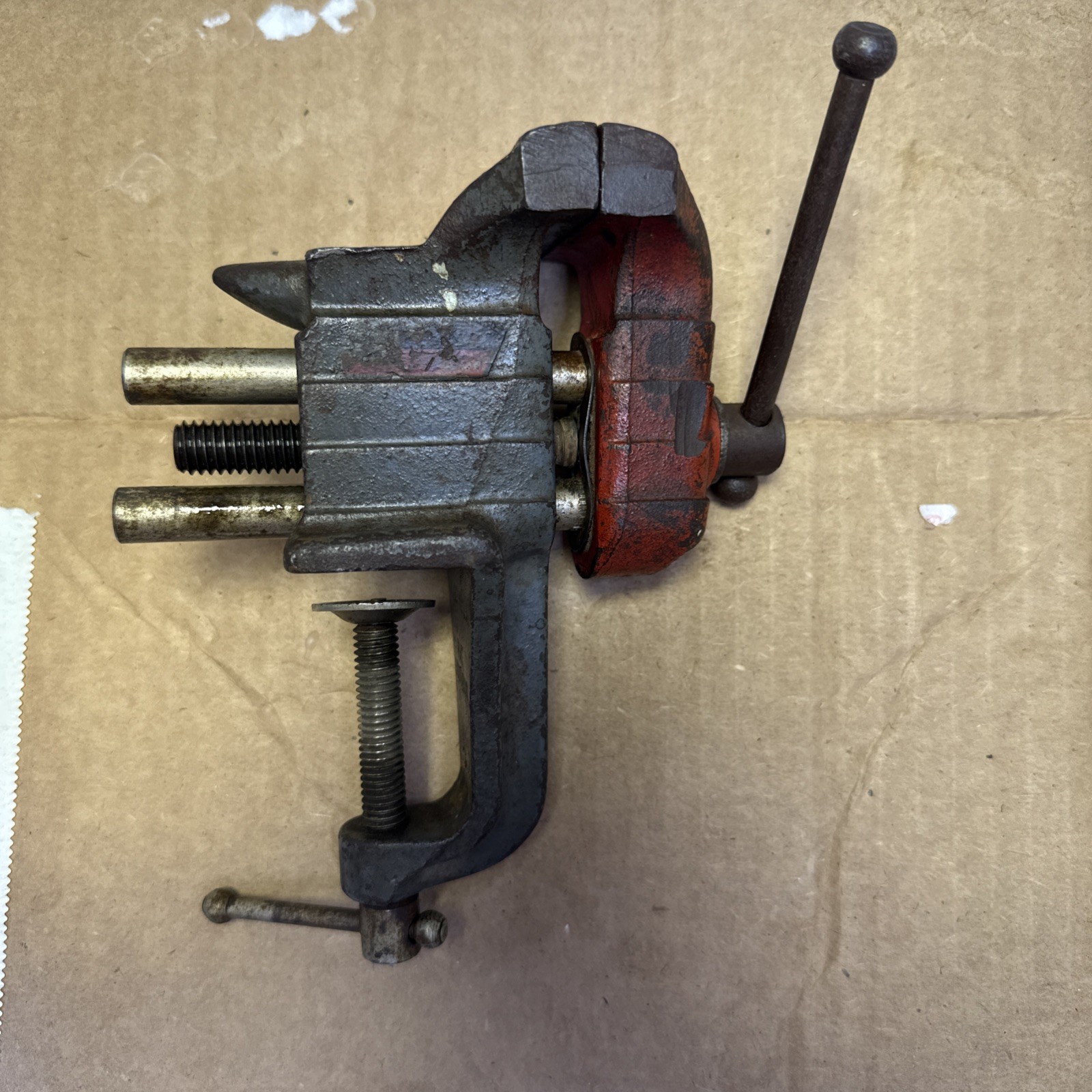 Stanley Handyman Swivel Clamp-On Bench Vise 2.5″ Jaws Anvil Vintage Made in USA