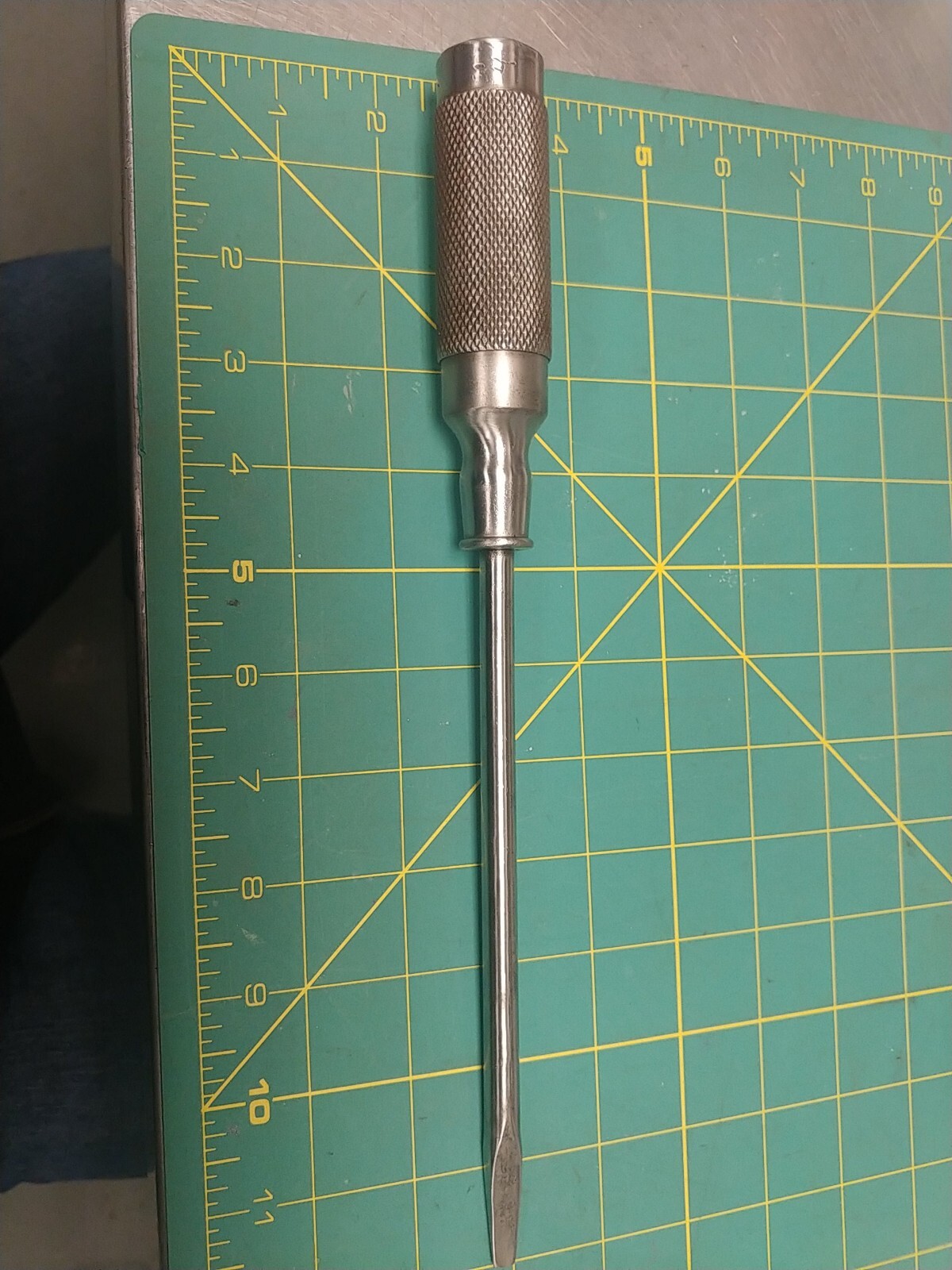 Vintage RARE 12 Inch Steel Screwdriver w/ Knurled handle Unique
