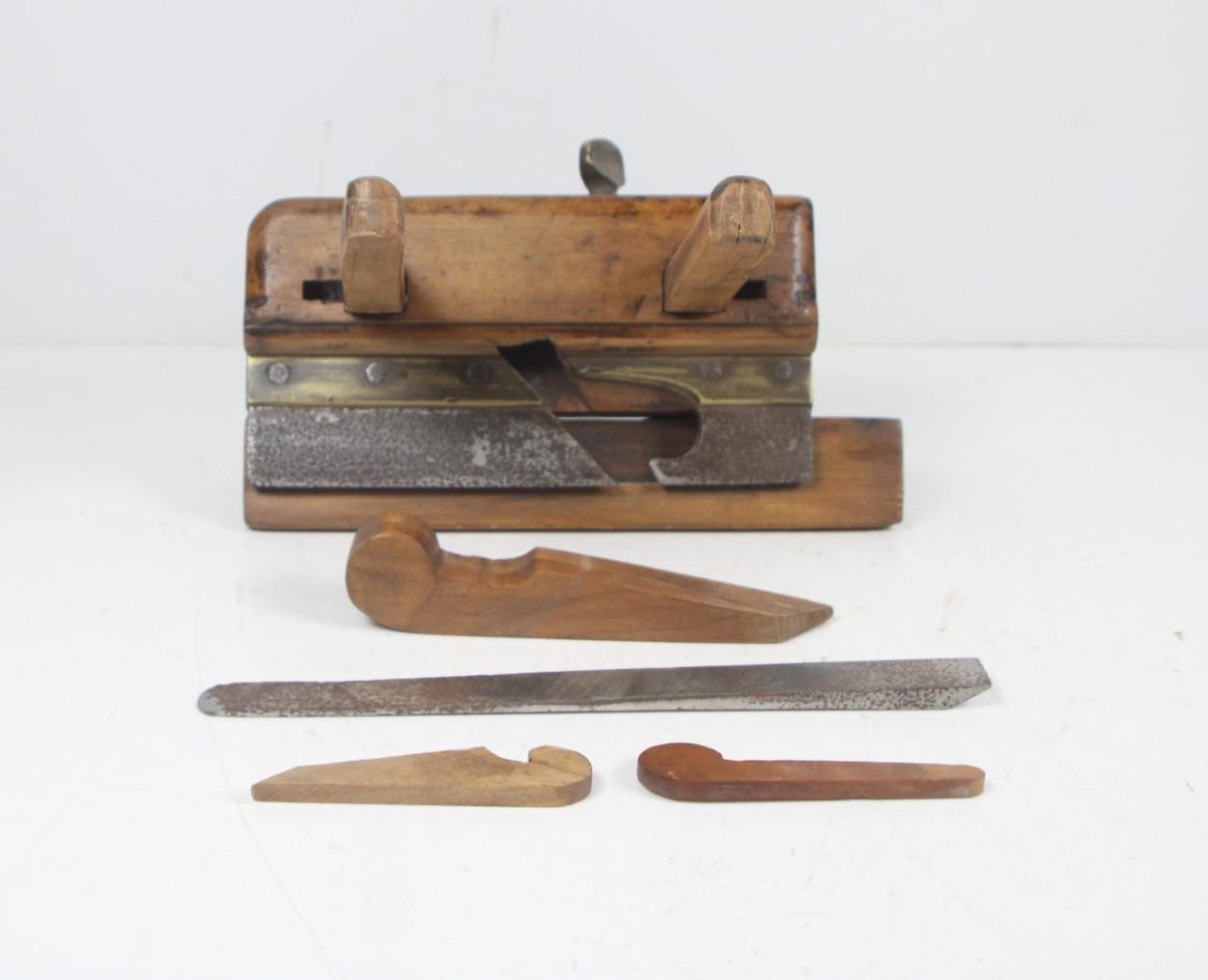Fine 19th Century Antique 5/8″ Slide Arm Plow Plough Plane Inv#CS05