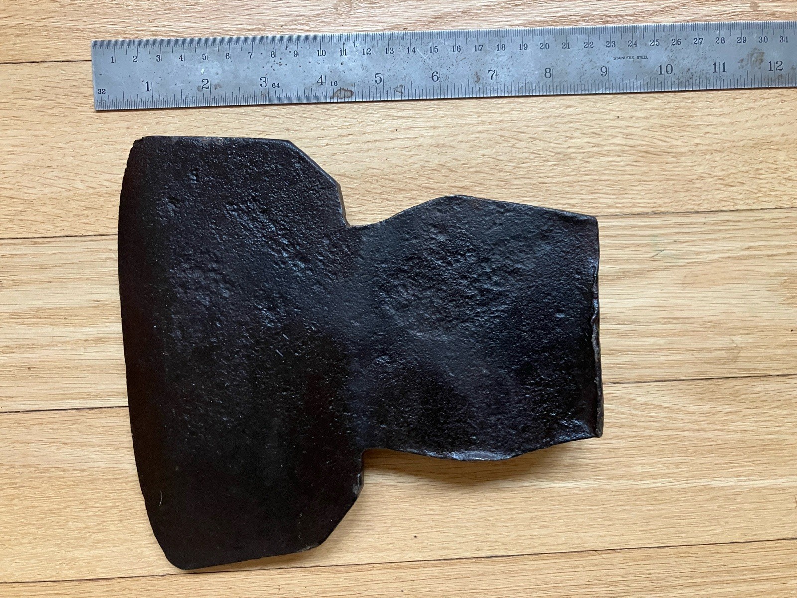 VINTAGE HEWING BROAD AXE HEAD – BUSHCRAFT CAMP CABIN TIMBER FRAME BEAM