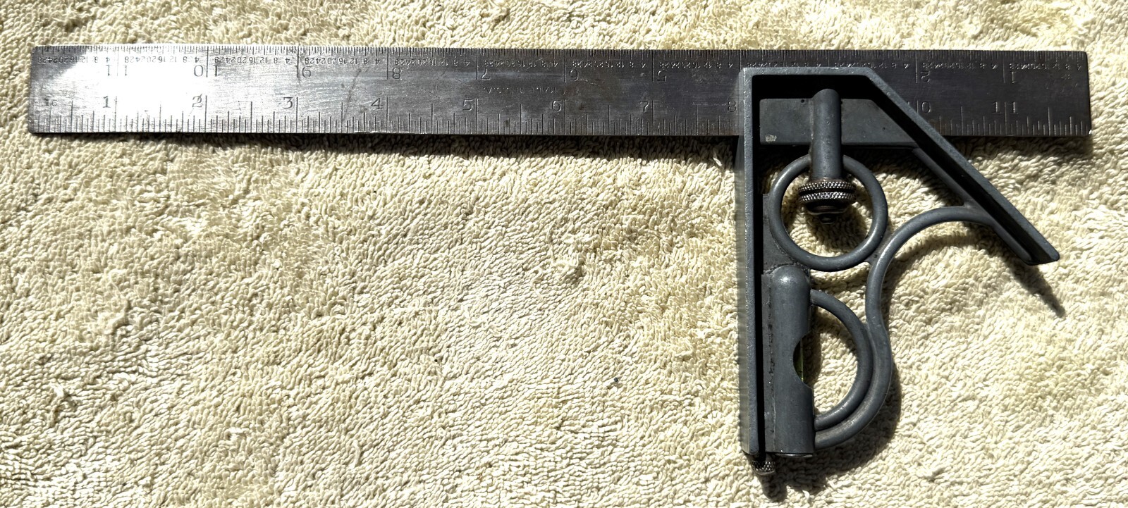 VTG UNBRANDED 12″ CARPENTER’S RIGHT ANGLE COMBO SQUARE W/ORIGINAL SCRIBE – USA