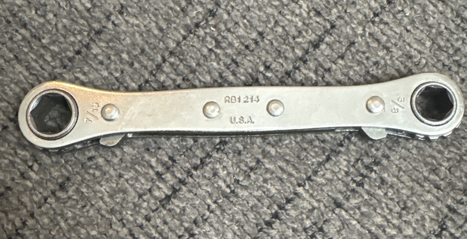 Vintage Snapon 3/8” x 7/16” 6pt Ratcheting Box End Wrench RB1214 – Used