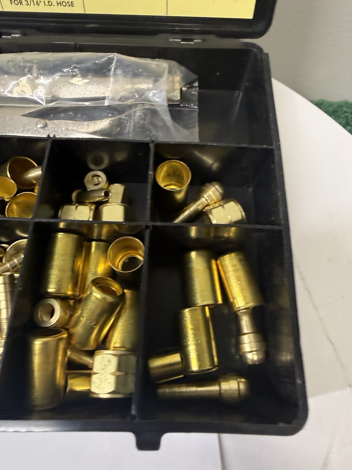 Radnor Hose Repair And Assembly Kit 64003936 – Might Be Missing Some Pieces