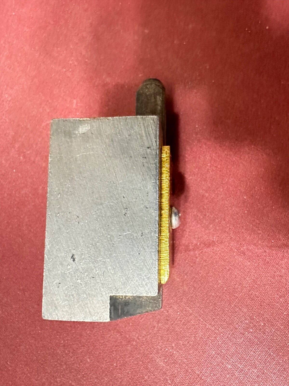 2-1/2″ Long Corner Chisel With Spring Retracting Steel Housing – 1-34″ x 1-1/8″