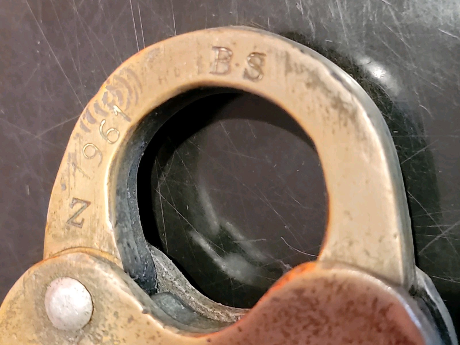 VINTAGE Heavy Heart Shaped Pad Lock Unbranded NO KEY Super Fast Shipping