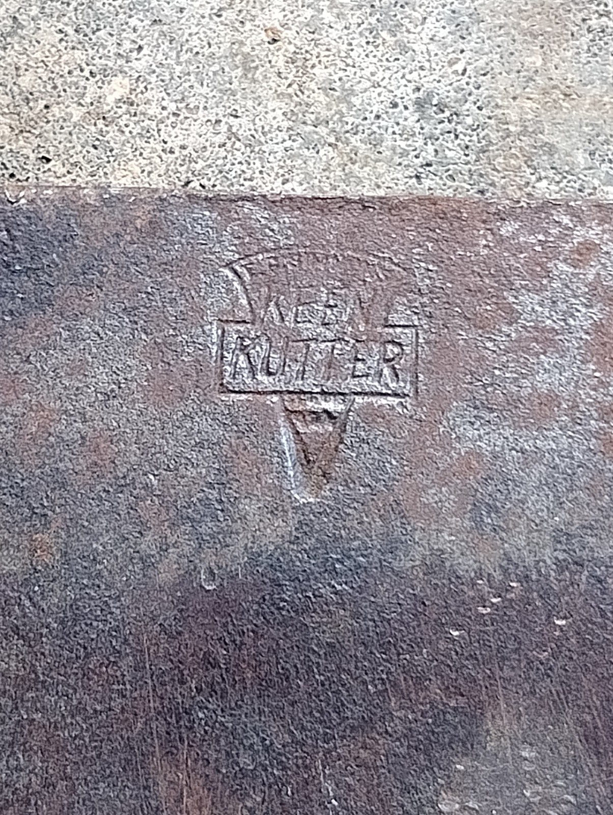 Orig. Tapered Iron/Chip Breaker for Simmons “Keen Kutter” 2-3/8″ Wide