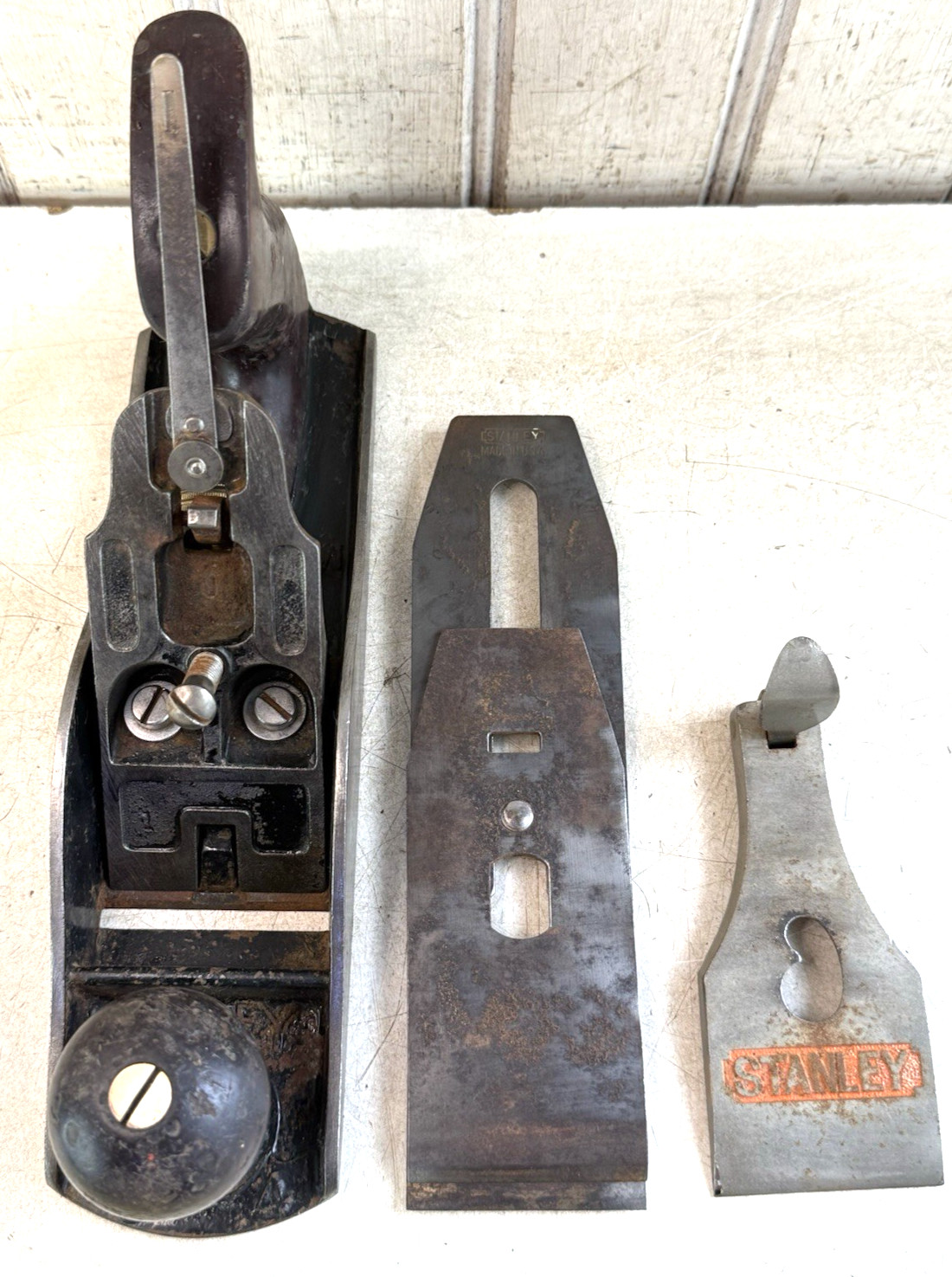 Vintage Stanley Bailey No.4 Hand Plane Carpenter Woodworking Tool Used