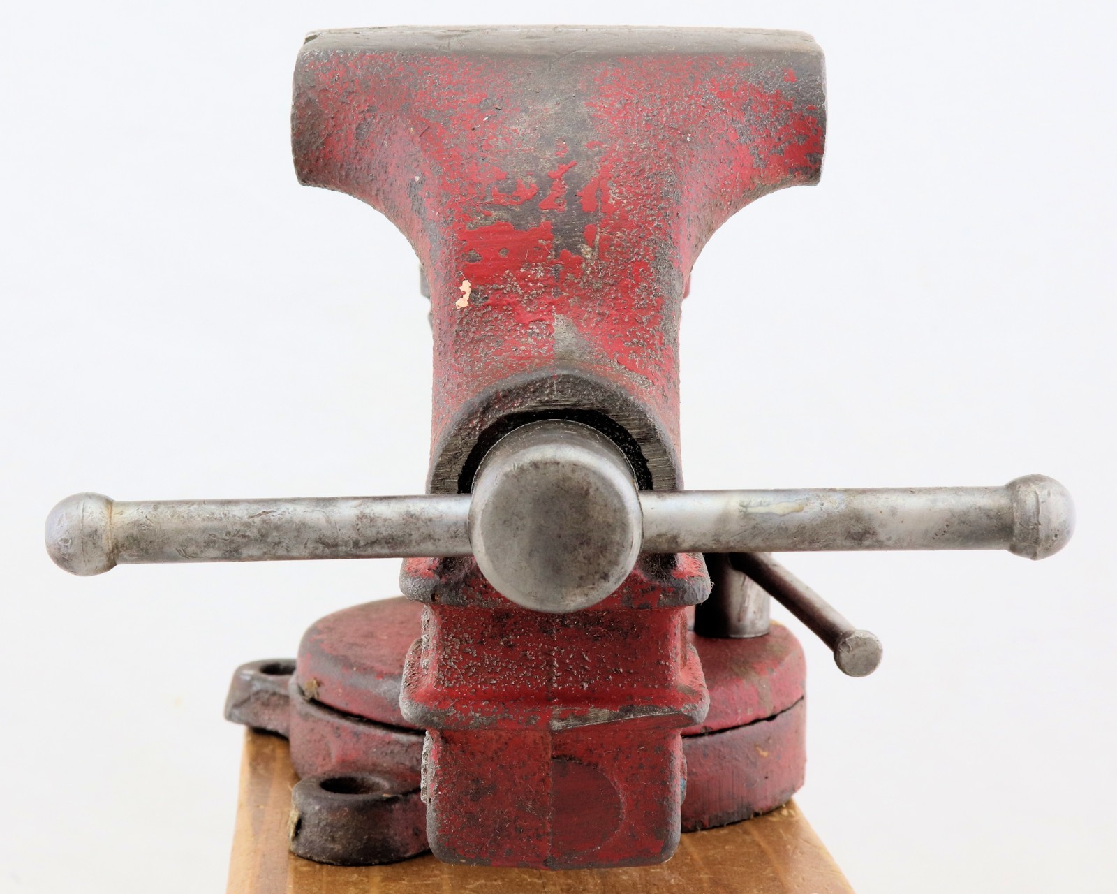 VINTAGE COLUMBIAN C-43 1/2 BENCH ANVIL VISE (3-1/2″ X 5″ JAWS)