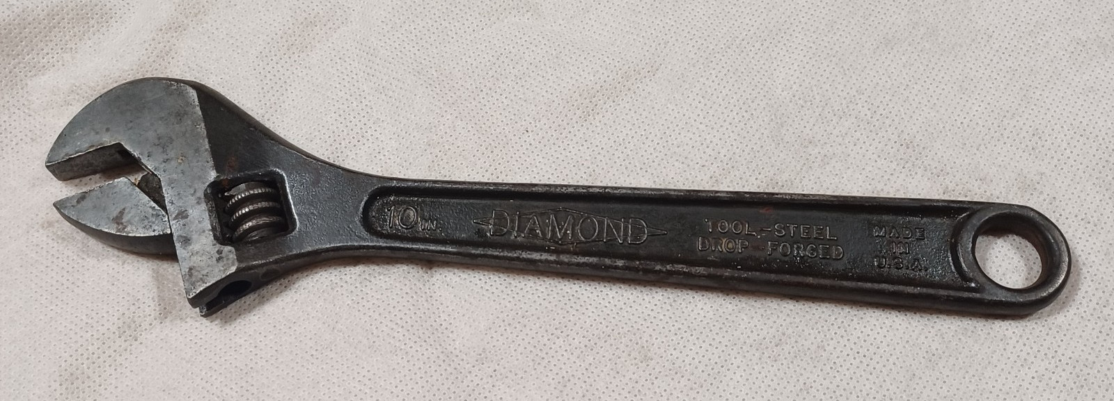 Vintage Diamond Tool & Horseshoe Co. 10″ Adjustable Wrench ~ Duluth Minn. USA