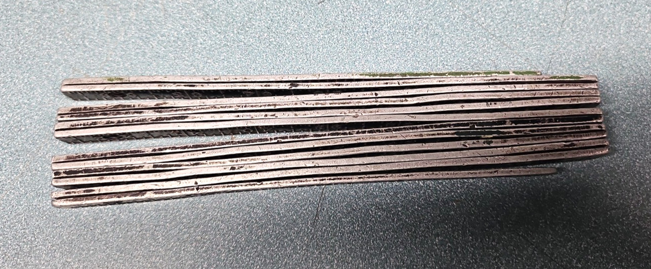 Antique STANLEY Metal Sweetheart Zig-Zag Rule No. 426, 72″ Long. Black