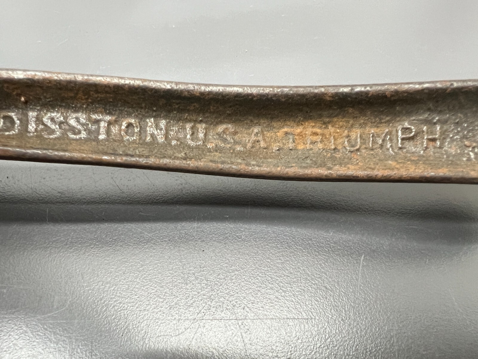 (Z) VINTAGE DISSTON TRIUMPH LARGE 10.5″ SAW SET PLIERS – VGC – MADE IN USA