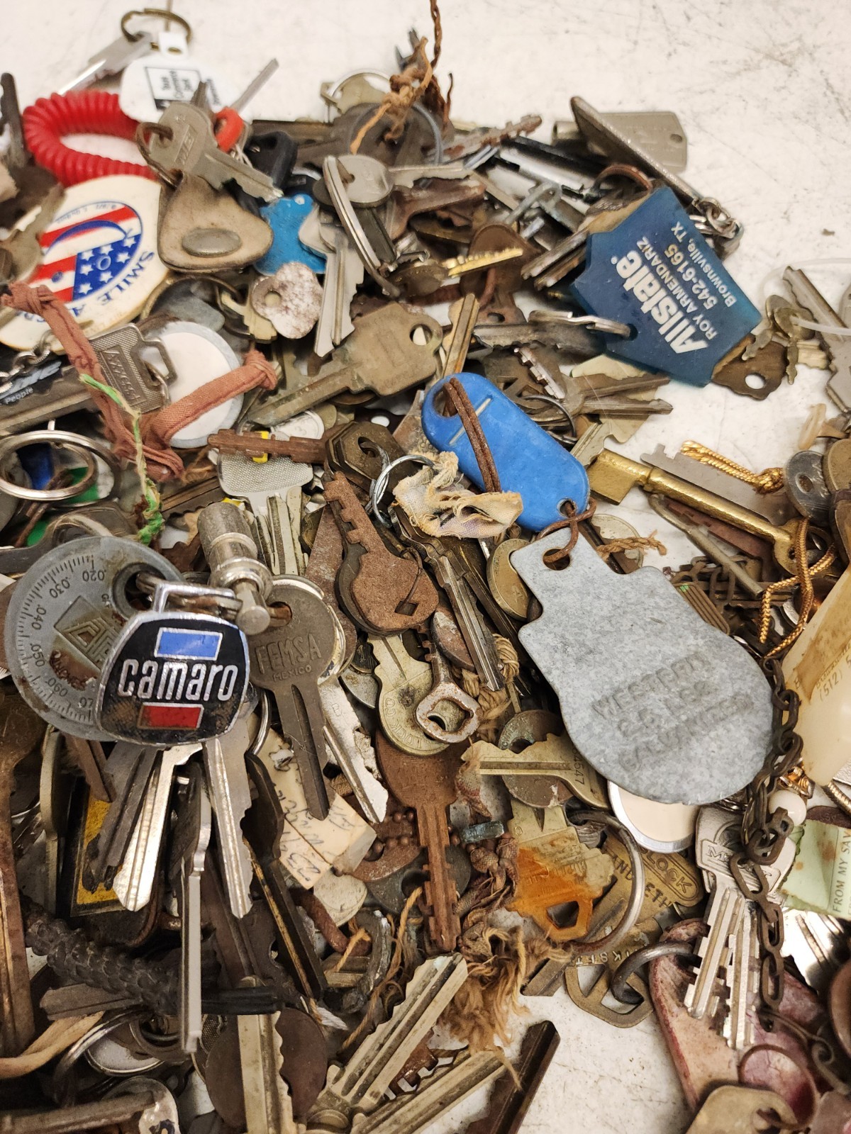 Keys Qty 100+ Assorted Mix, Various Kinds, Great for Crafts.