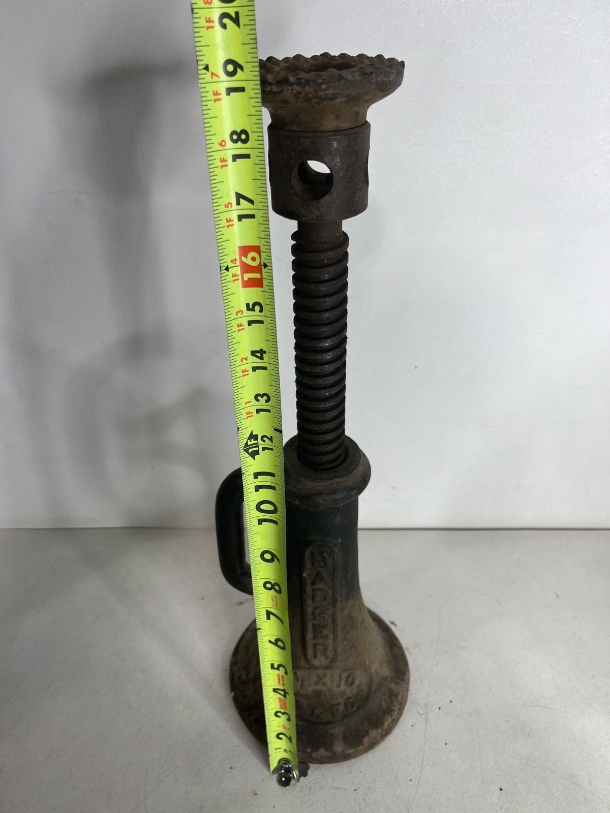 Vintage Badger 1 1/2″ x 10″ Cast Iron Screw Jack – Heavy Duty Industrial Tool