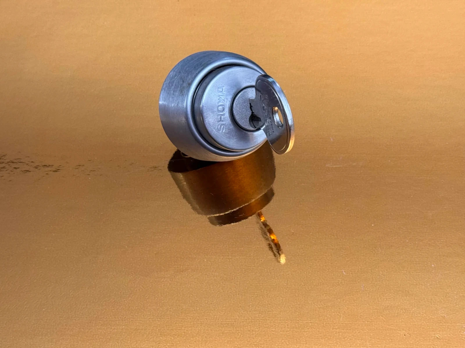 U shin Showa lock cylinder for locksport blue belt