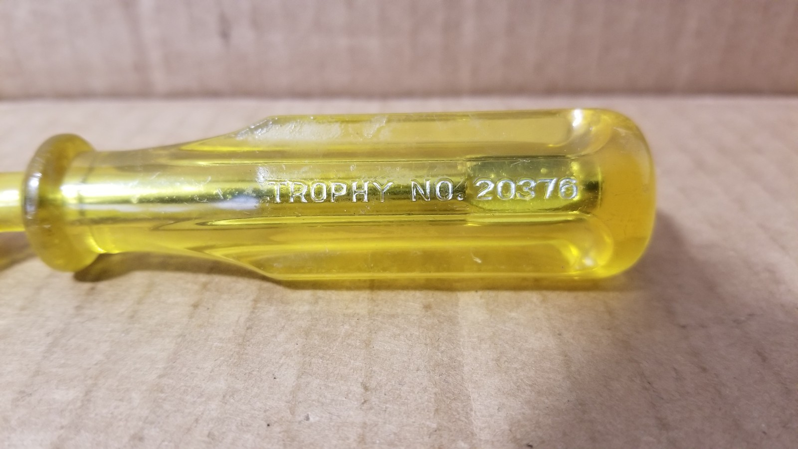 Vintage Trophy No.20376 Spring-Loaded Flat/Slotted Screwdriver Made in Japan VGC