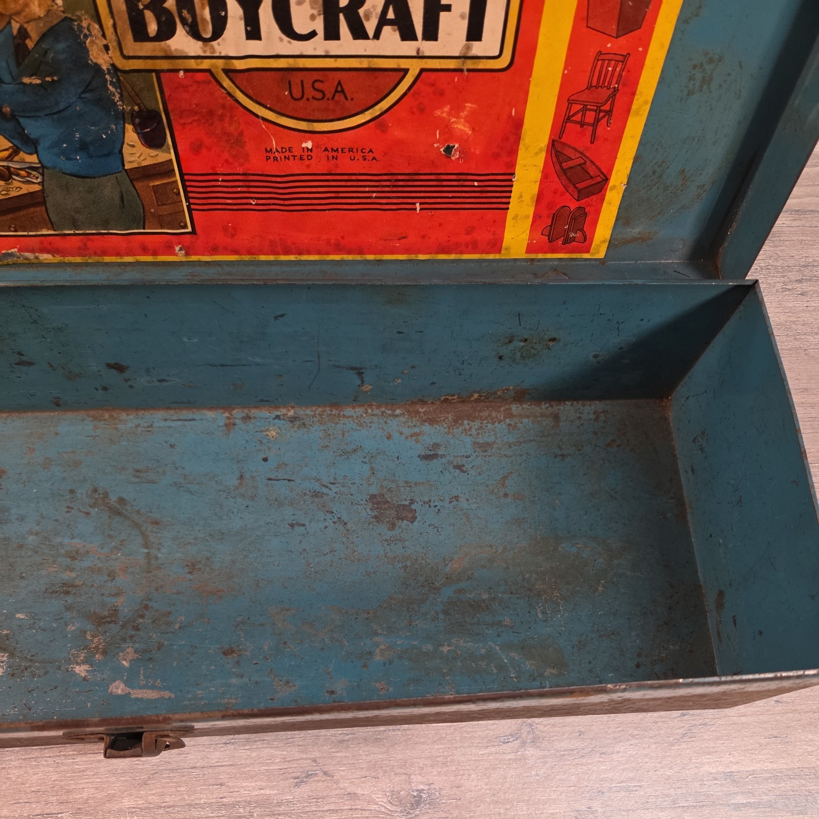 Vintage BOYCRAFT Metal TOOL BOX 18″ Long primitive kids U.S.A.