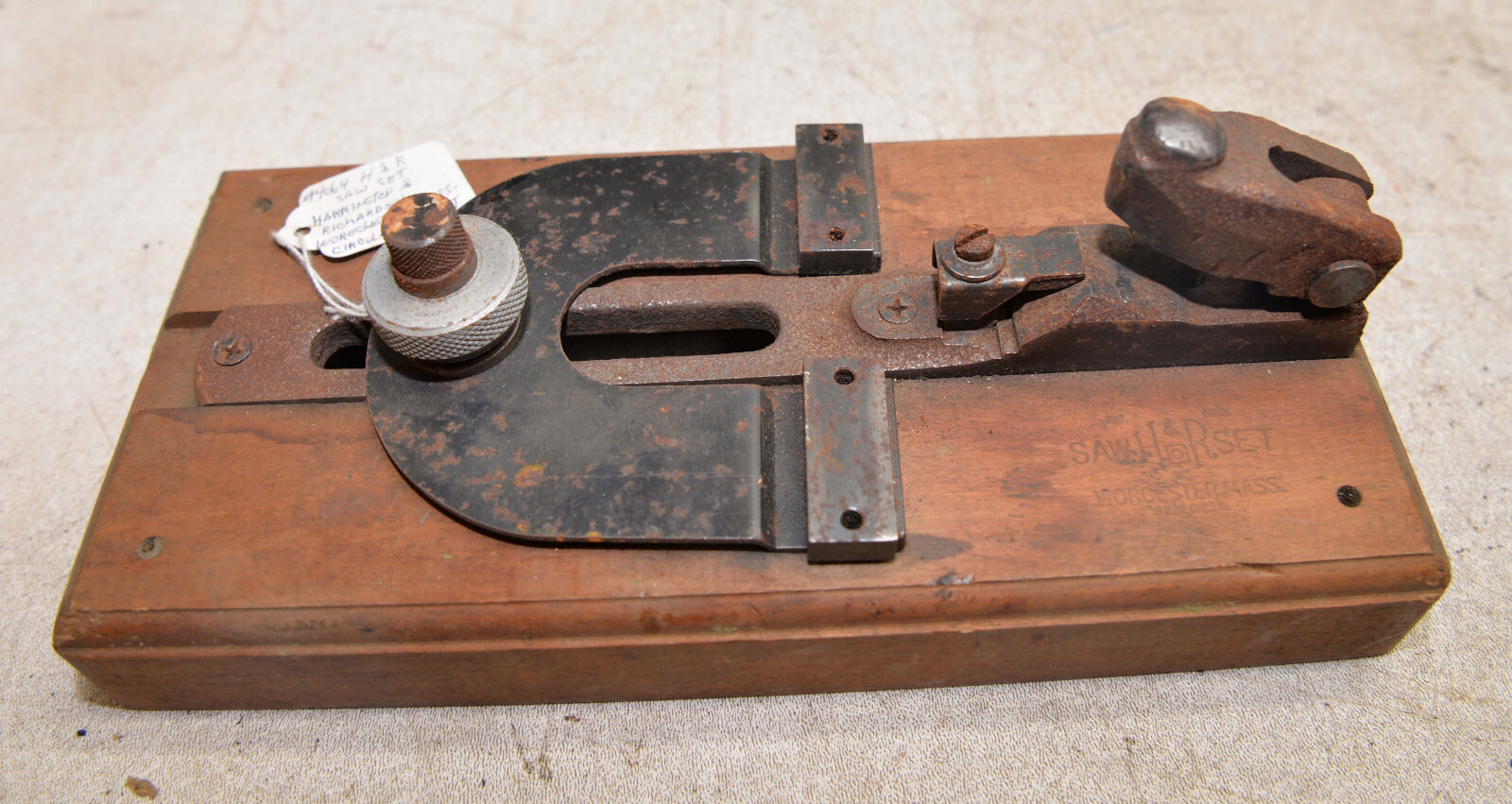 Vintage Davis patent saw set rare original cherry base collectible sharpen tool