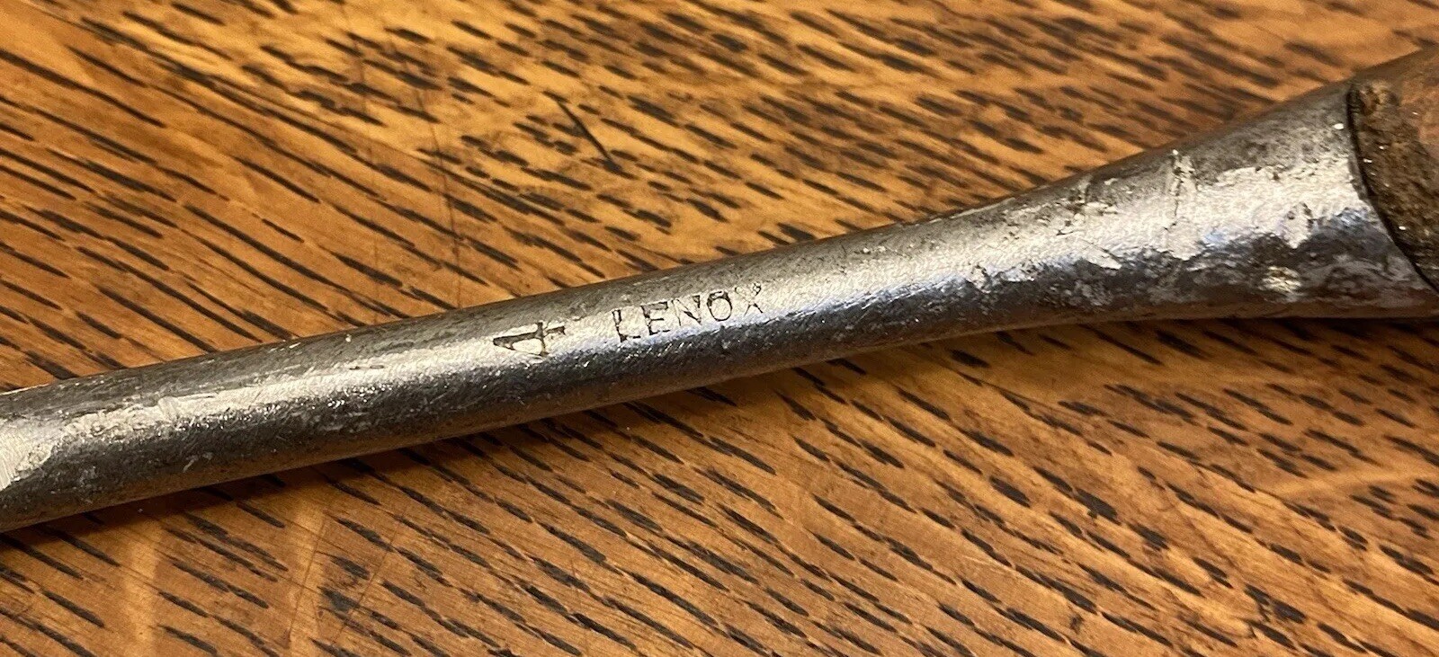 Vintage Lenox #4 Split wood handle flat head 7 3/4” screwdriver Nice￼
