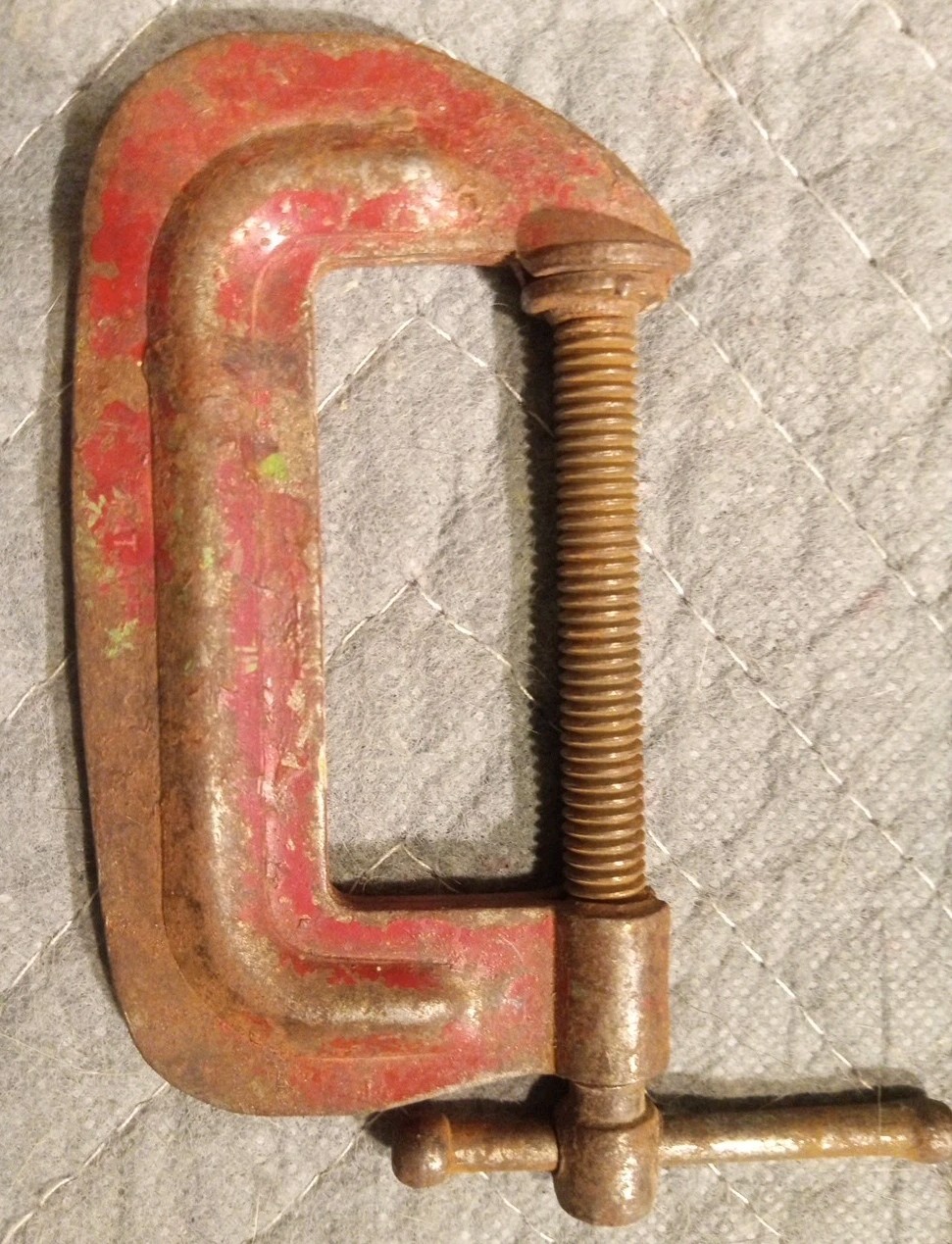 Lot of Two C-Clamps Stanley H155 2 1/2 x 2 1/2 and Unbranded 2″ x 1″ Clamp Nice