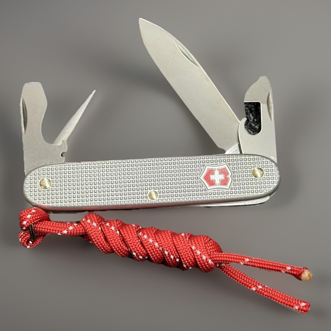 Victorinox Pioneer Silver Alox Swiss Army Knife 93mm New In Box w/Lanyard