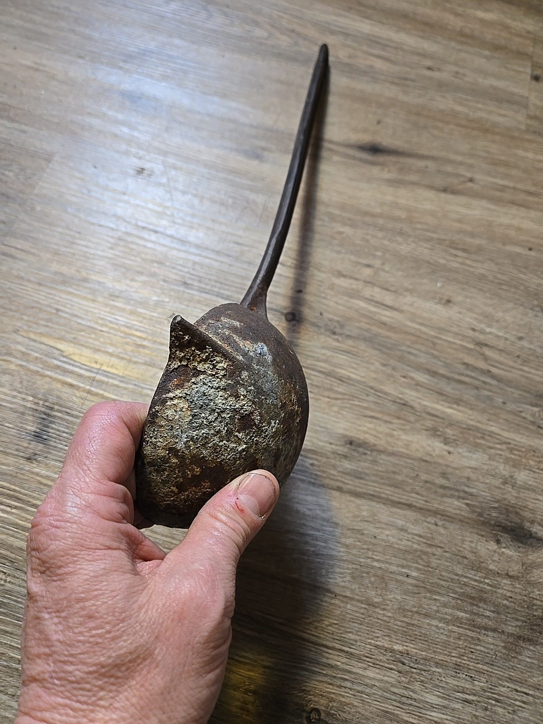 Holland’s Erie # 5 smelting, ladle cast iron