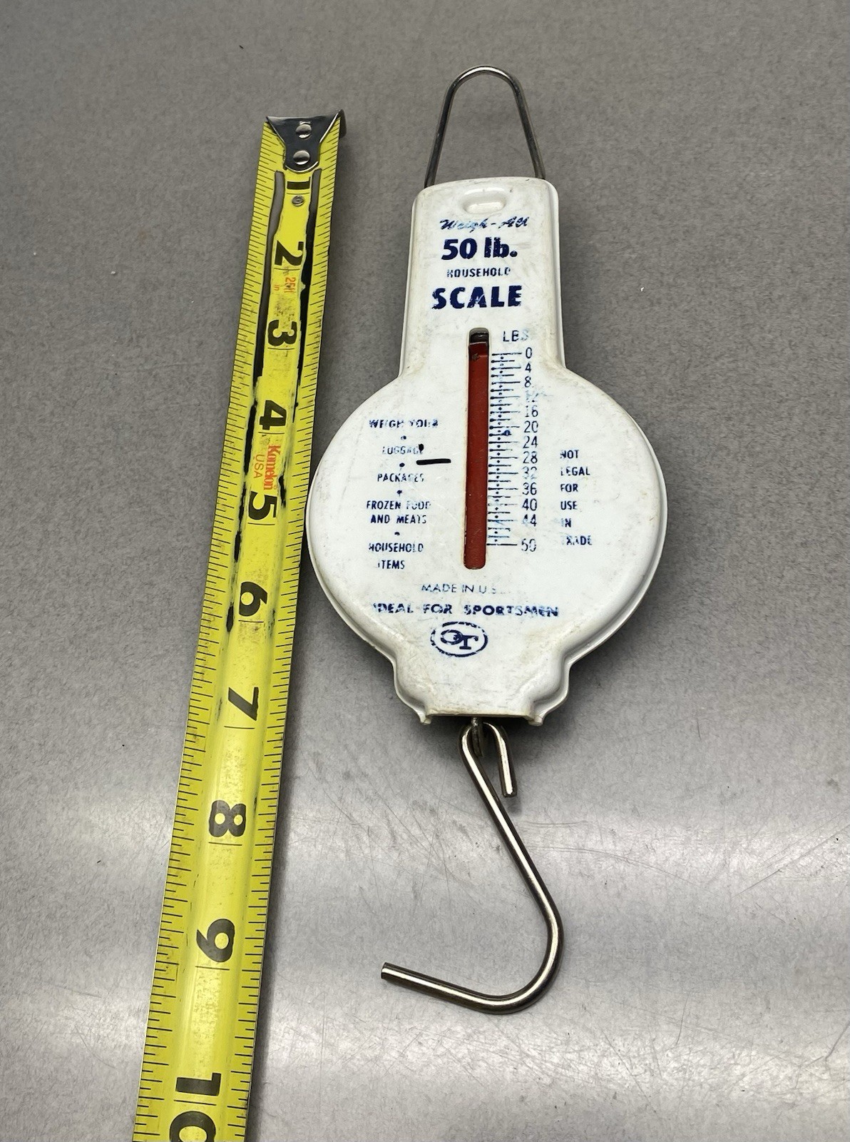 Vintage OT Household Sportsman Scale Hanging Plastic & Metal 50 Lb