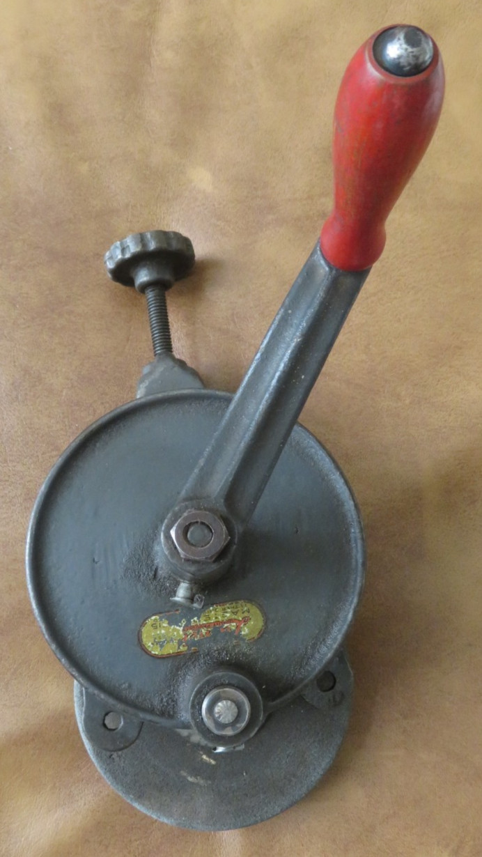 Vintage Luther No. 115 Hand Cranked ~5″ Wheel Bench Grinder Works Great!