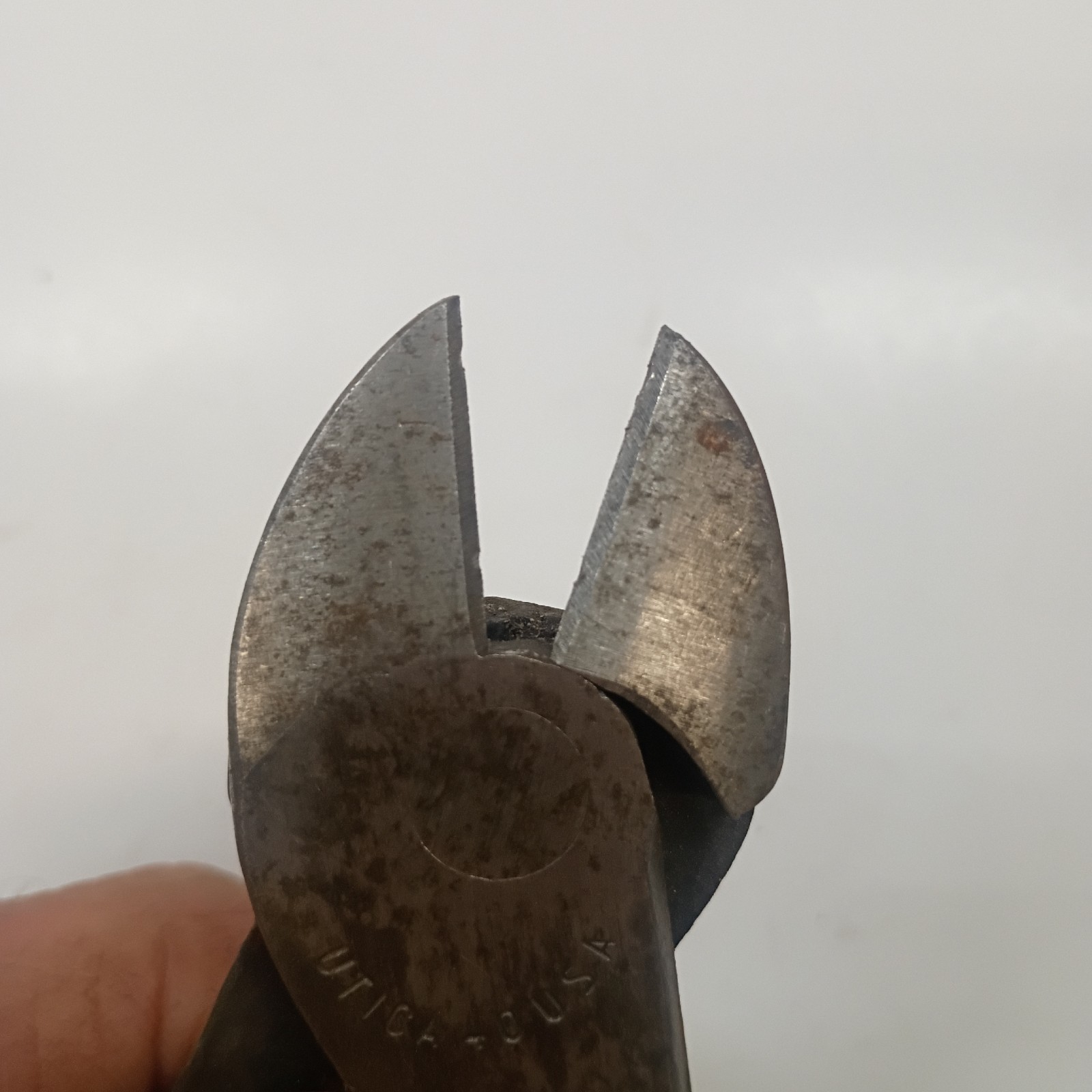 Vintage Utica 40 Diagonal Cutters 7 1/8″ Long