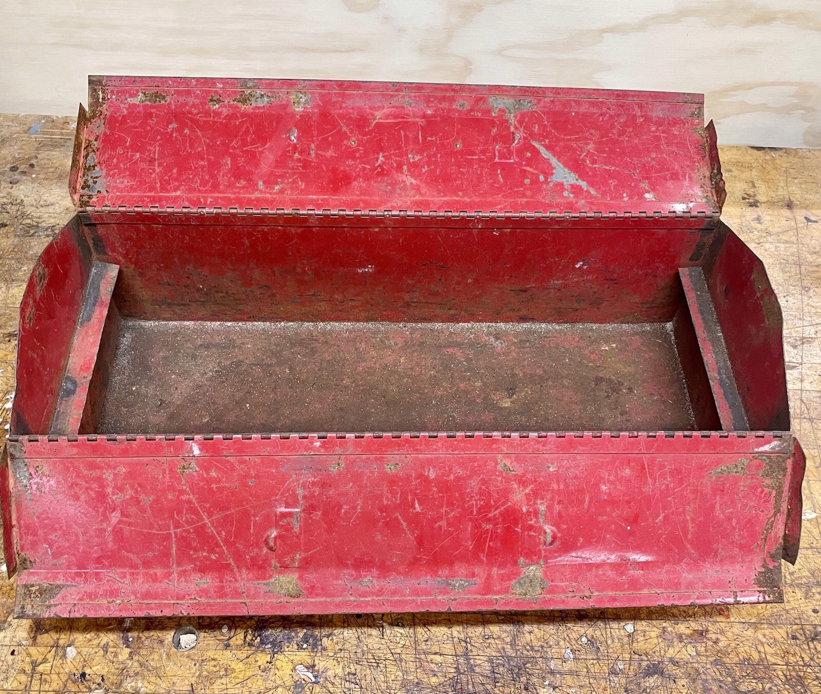 Vintage PROTO Hip Roof Tool Box – NO. 100 HR – With Take Out Tray Nice Vintage