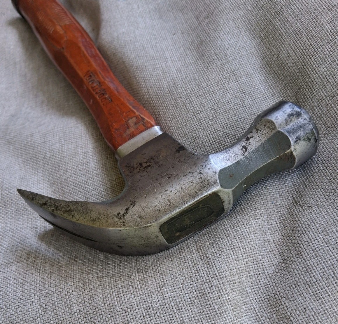 VINTAGE CRAFTSMAN 38045 16OZ Third Claw Hammer, Hickory, Smooth Face MADE IN USA
