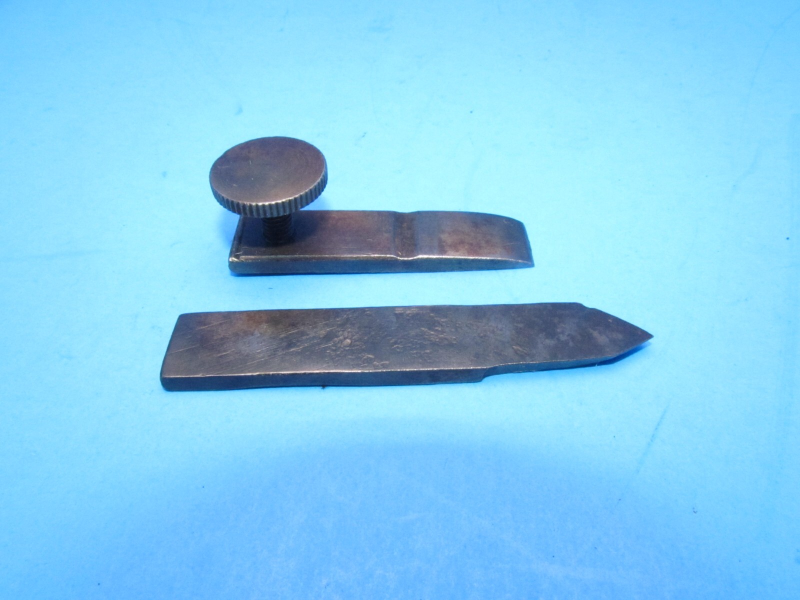 interesting core box plane 7-1/2″ long appears commercially made w/ 2 wood knobs
