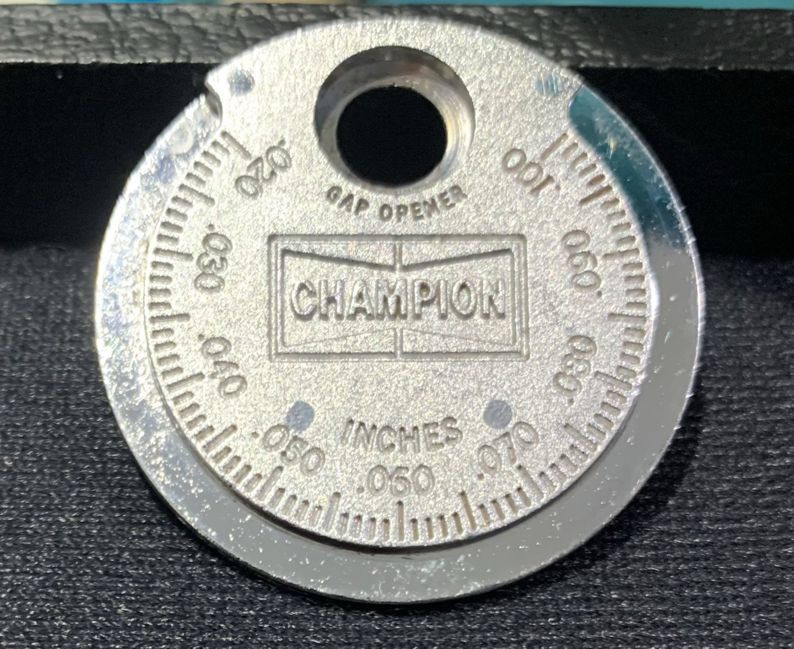 VINTAGE CHAMPION Spark Plug Taper Gap Gauge Key Chain Tool CT 481