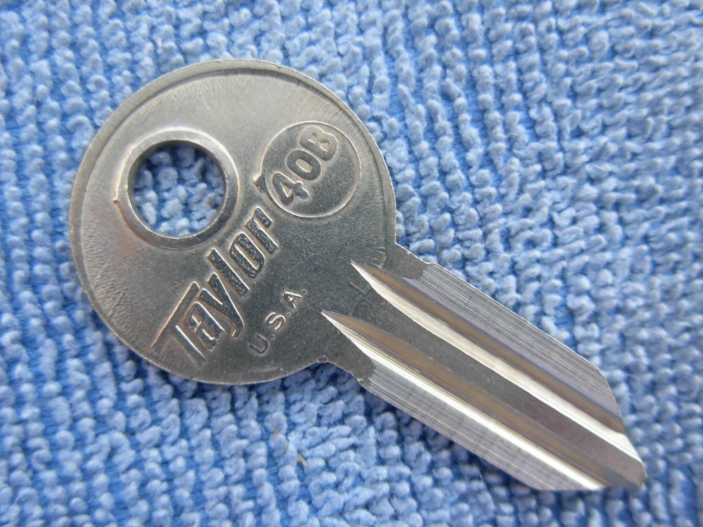 Key Blank–Clum Boat-Mercury-Marine-Mariner-Chris-Craft–AKA–40B-1040B-CM1-C1