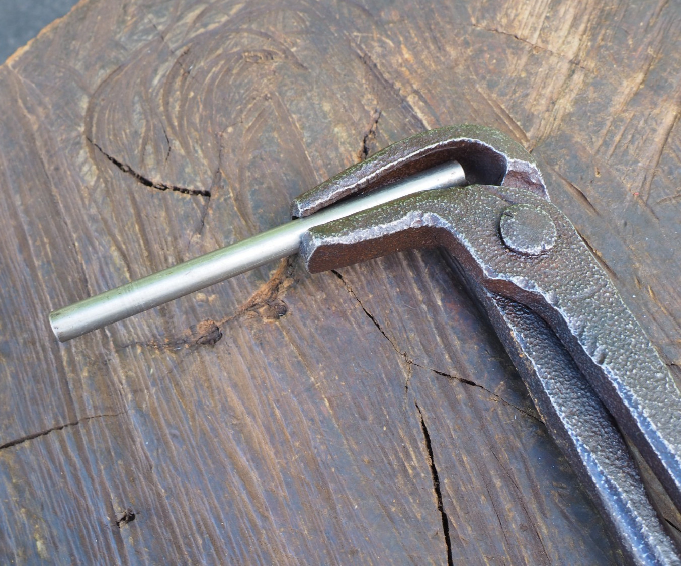 SWEET 19″ PICKUP “90 DEGREE” FORGING BLADESMITH KNIFE TONGS BLACKSMITH ANVIL