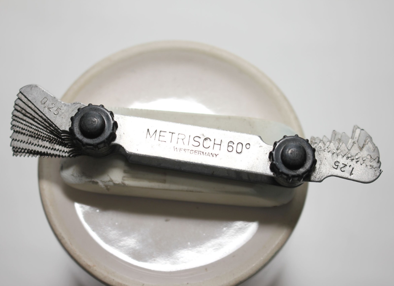 METRISCH 60 Degree Machinist Thread Gauge Tool Vintage Made in West Germany