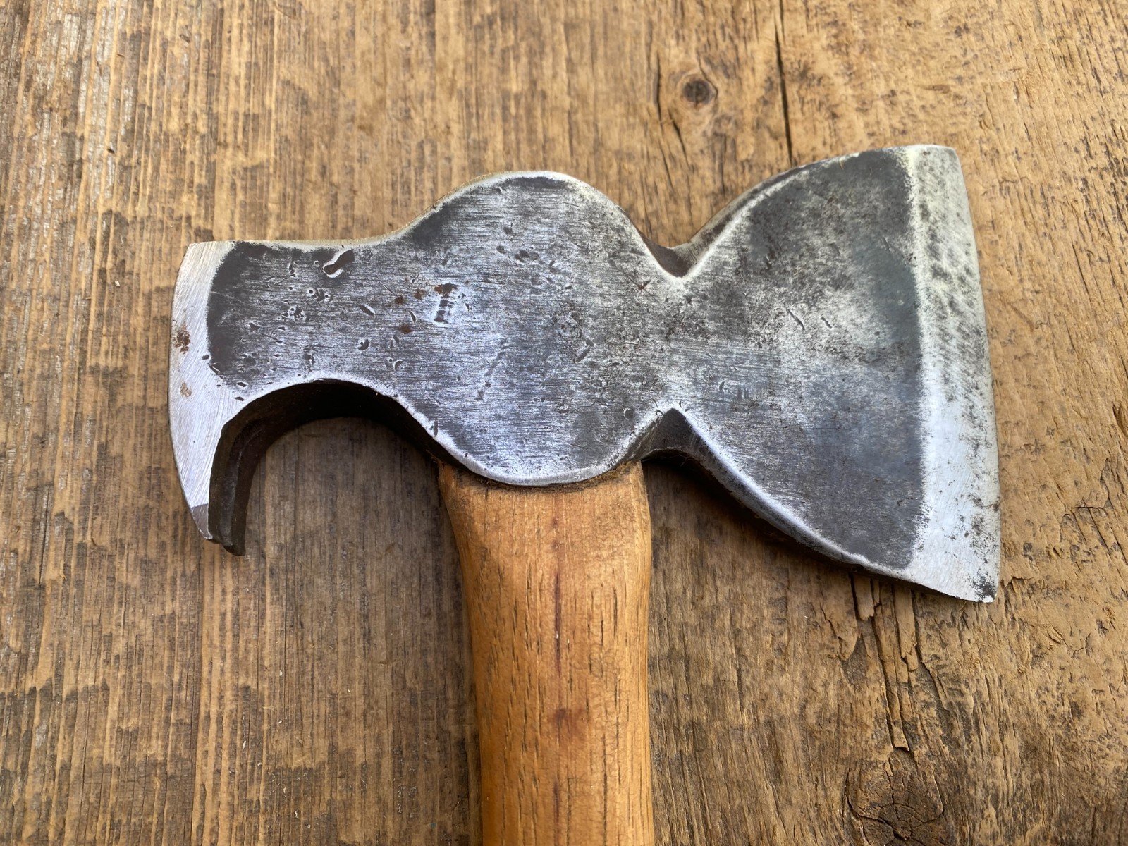 Vintage Carpenters Nail Puller Claw Hatchet Hewing Axe 14” Long