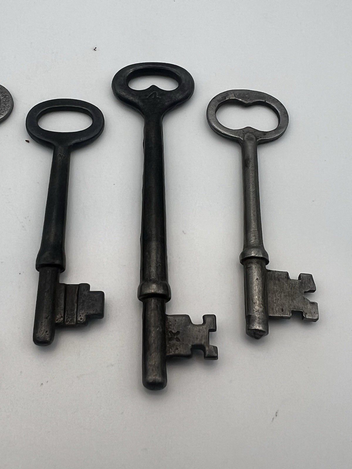 Lot Of Five Vintage Antique Skeleton Keys Penn, & Others Numbered But No Brand