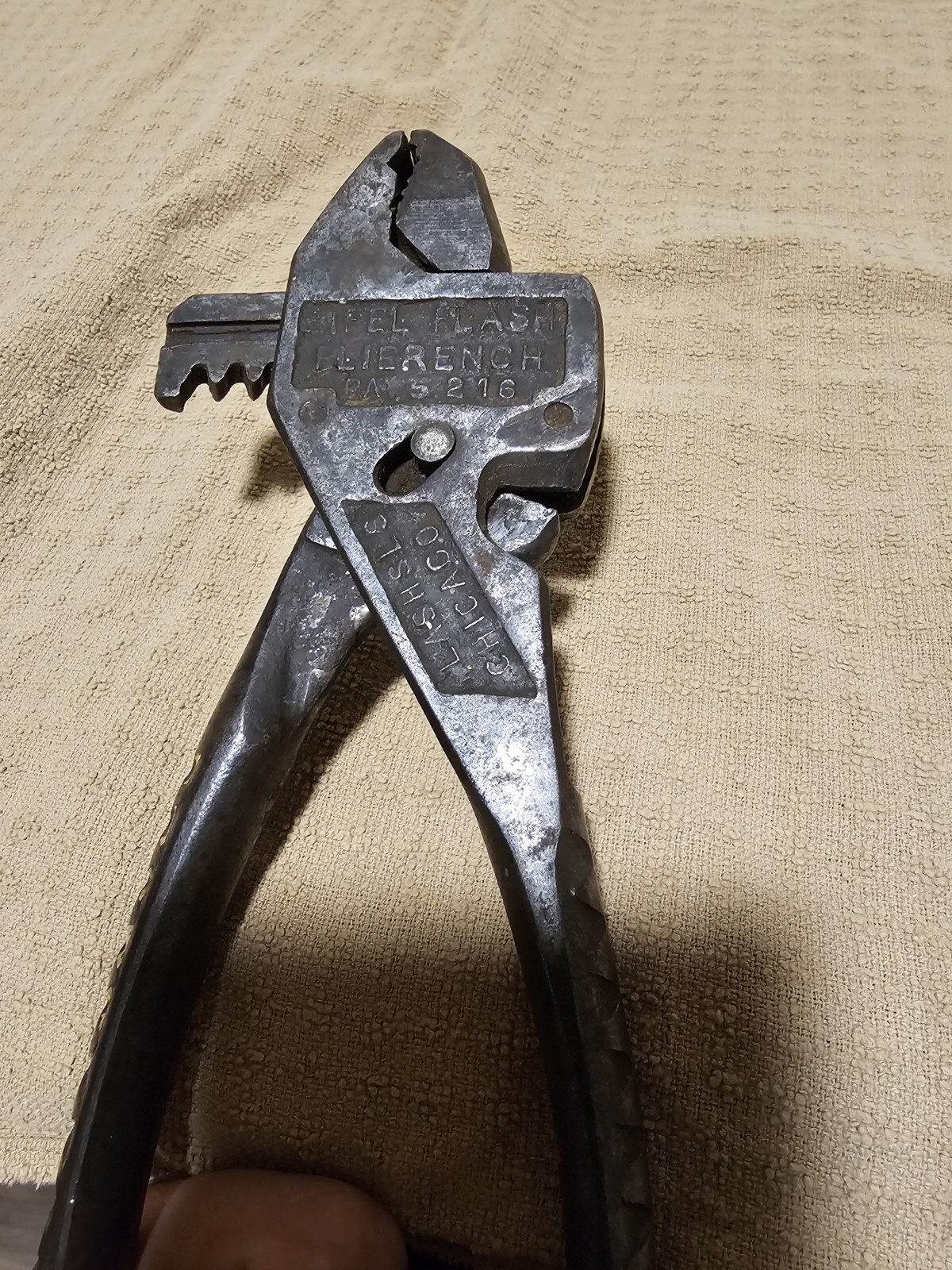 Vintage EIFFEL-FLASH PLIERENCH ORIGINAL Flashsls Chicago CIRCA 1916 USA