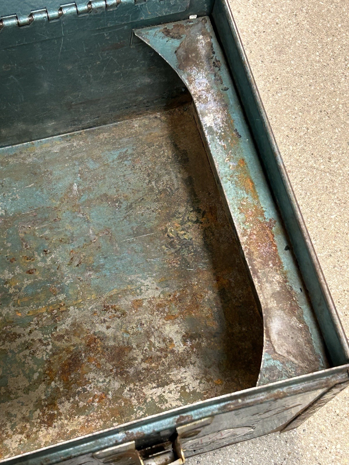 Vintage Waterloo 19.5” Teal Tool Box Heavy Duty Industrial W/ Tray Rusty 60s