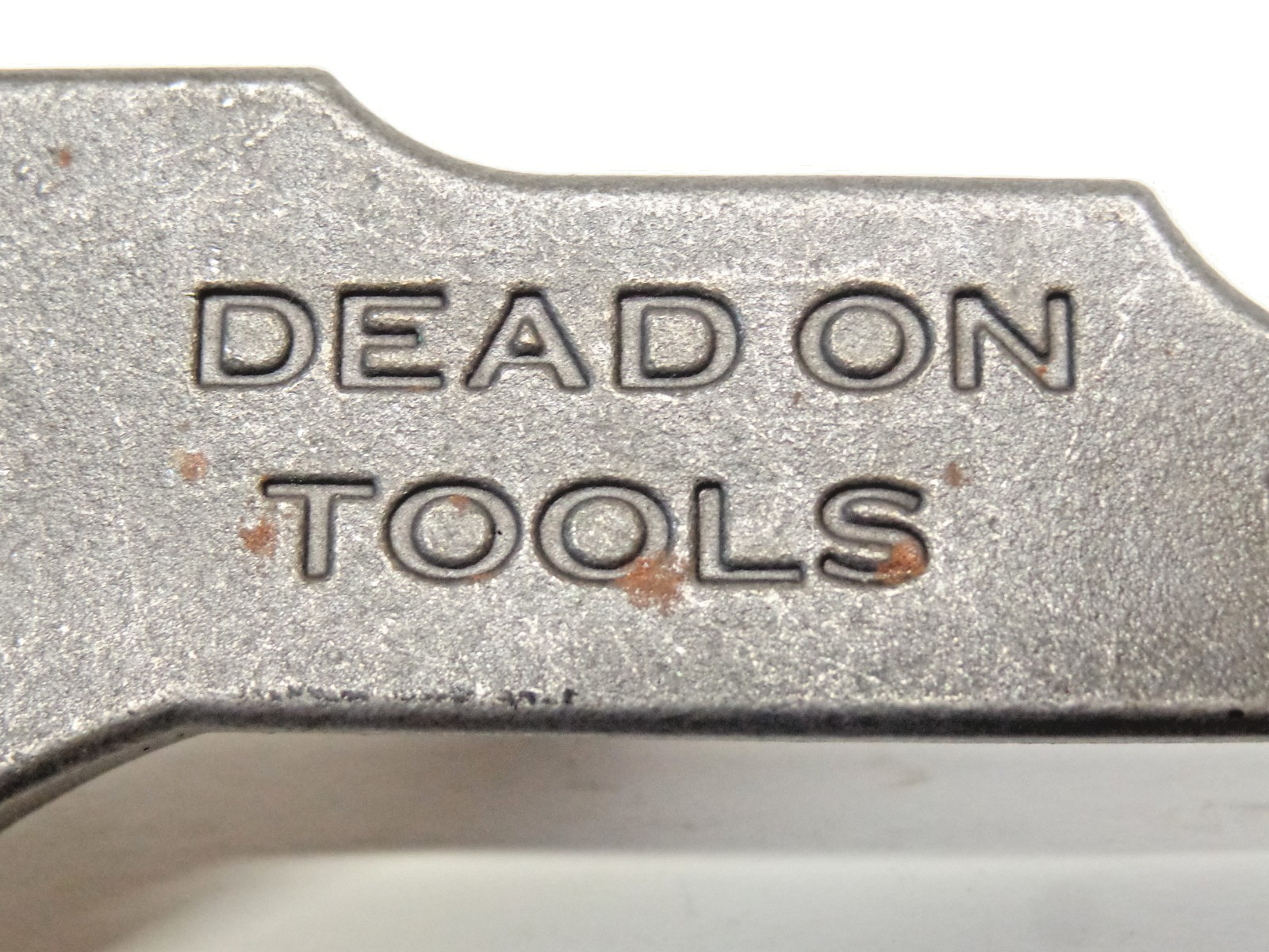 2 Vintage USA “Dead On Tools” Exhumer 8 + Exhumer 9 Nail Puller Multi-Tools