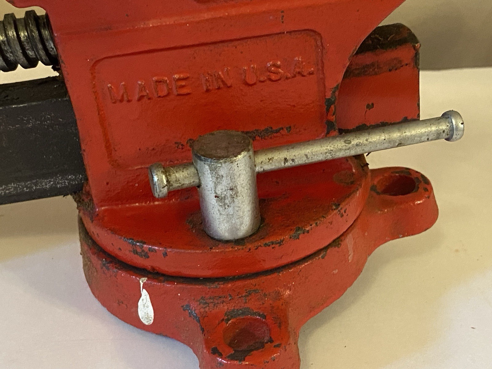 Vintage Cyclone 312 Red Belknap 3-1/2″ Bench Anvil Vise – Made In USA