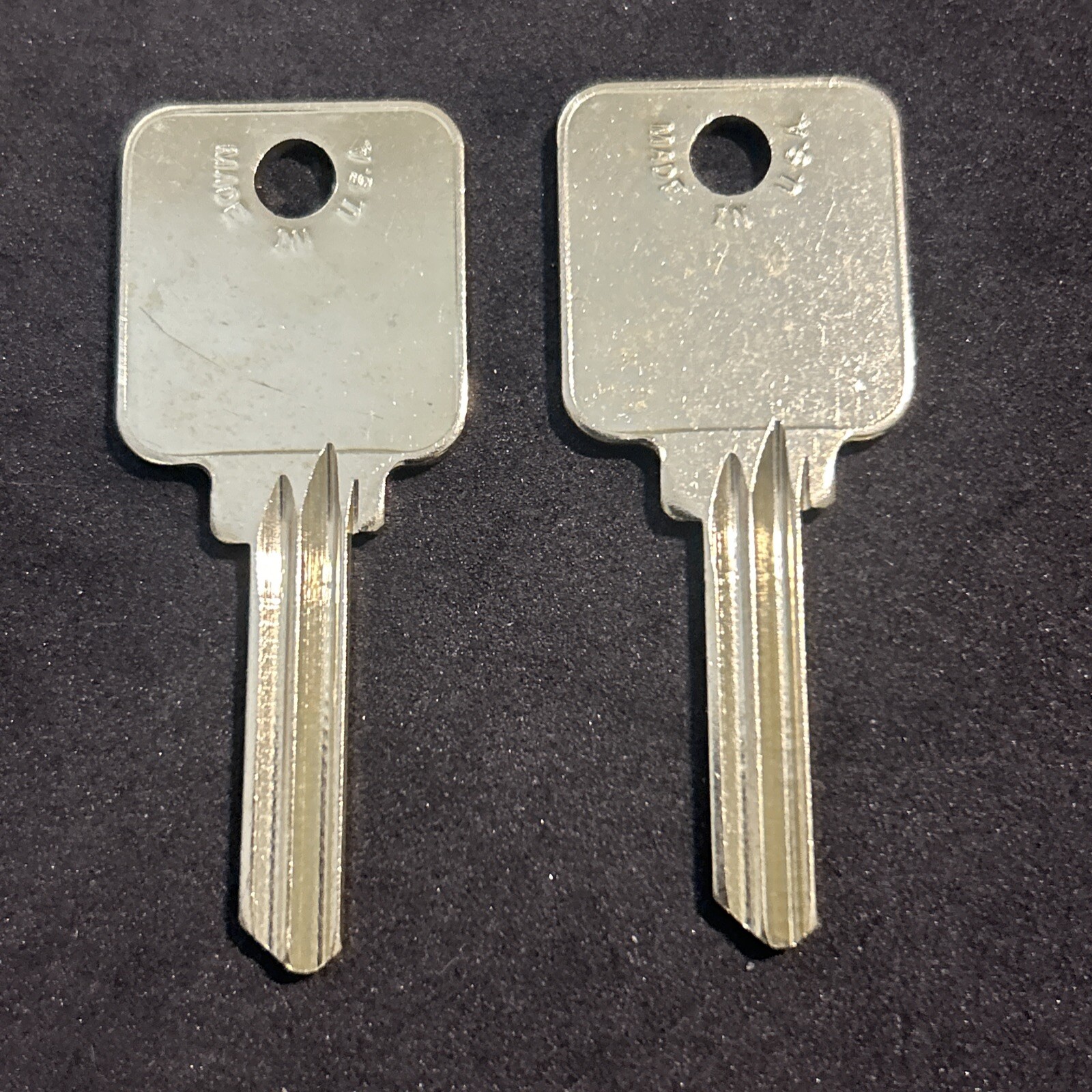 TWO (2) KEY BLANKS FIT MEDECO LOCKS #1518 LEVEL 3 5-PIN