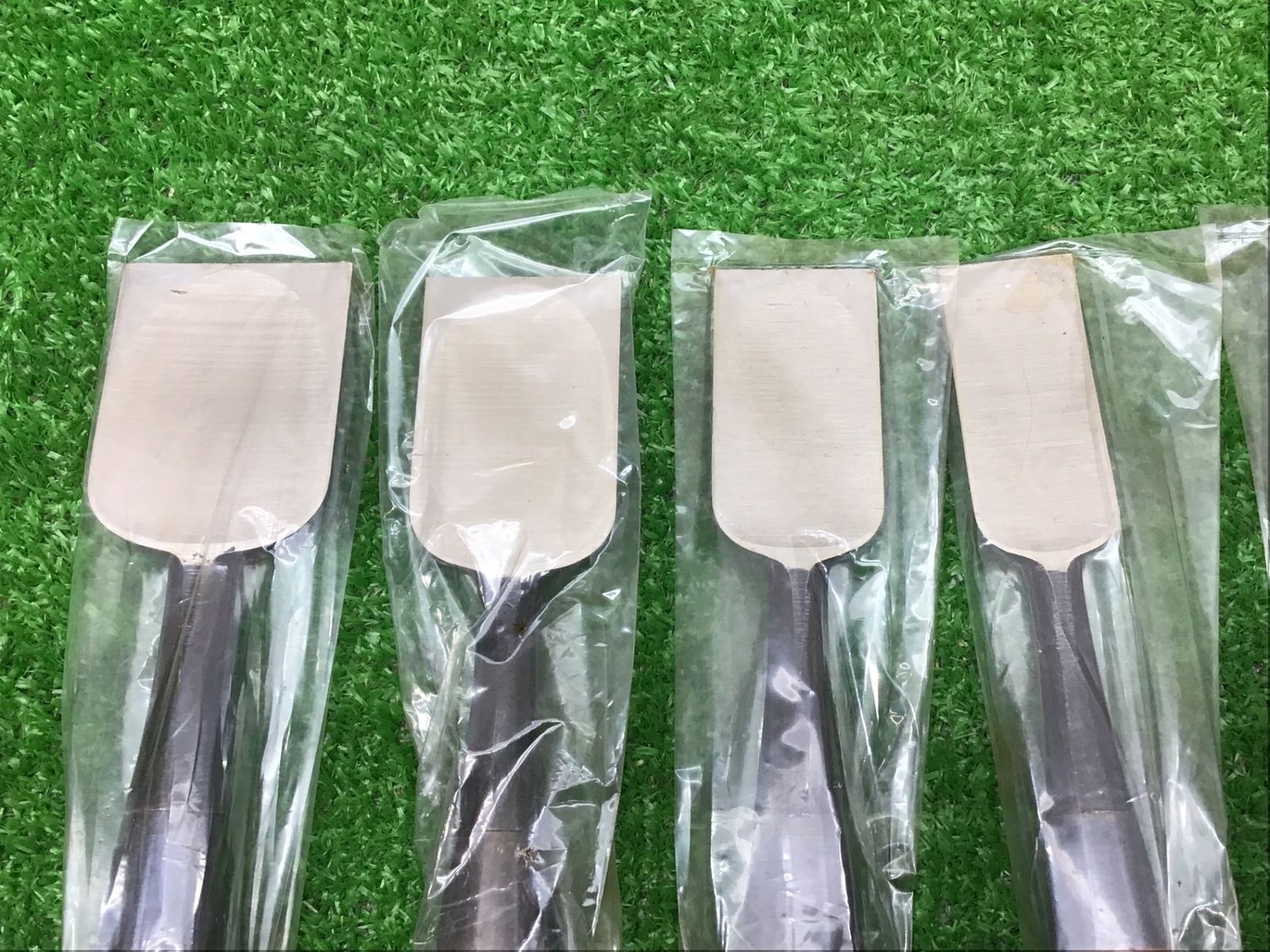 [MINT / Displayed] Kikuhiromaru Japanese Chisels Nomi 10-Piece Set Red Oak Japan
