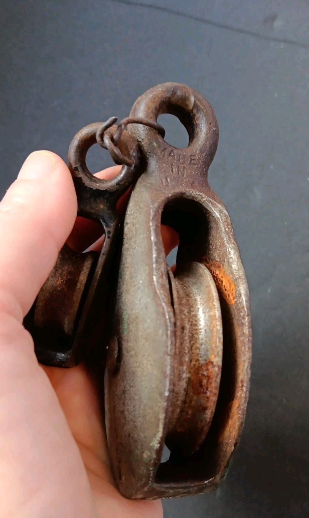 Two Vtg Metal Pulleys Barn/Farmhouse/Industrial Rustic Patina Large & Small, USA