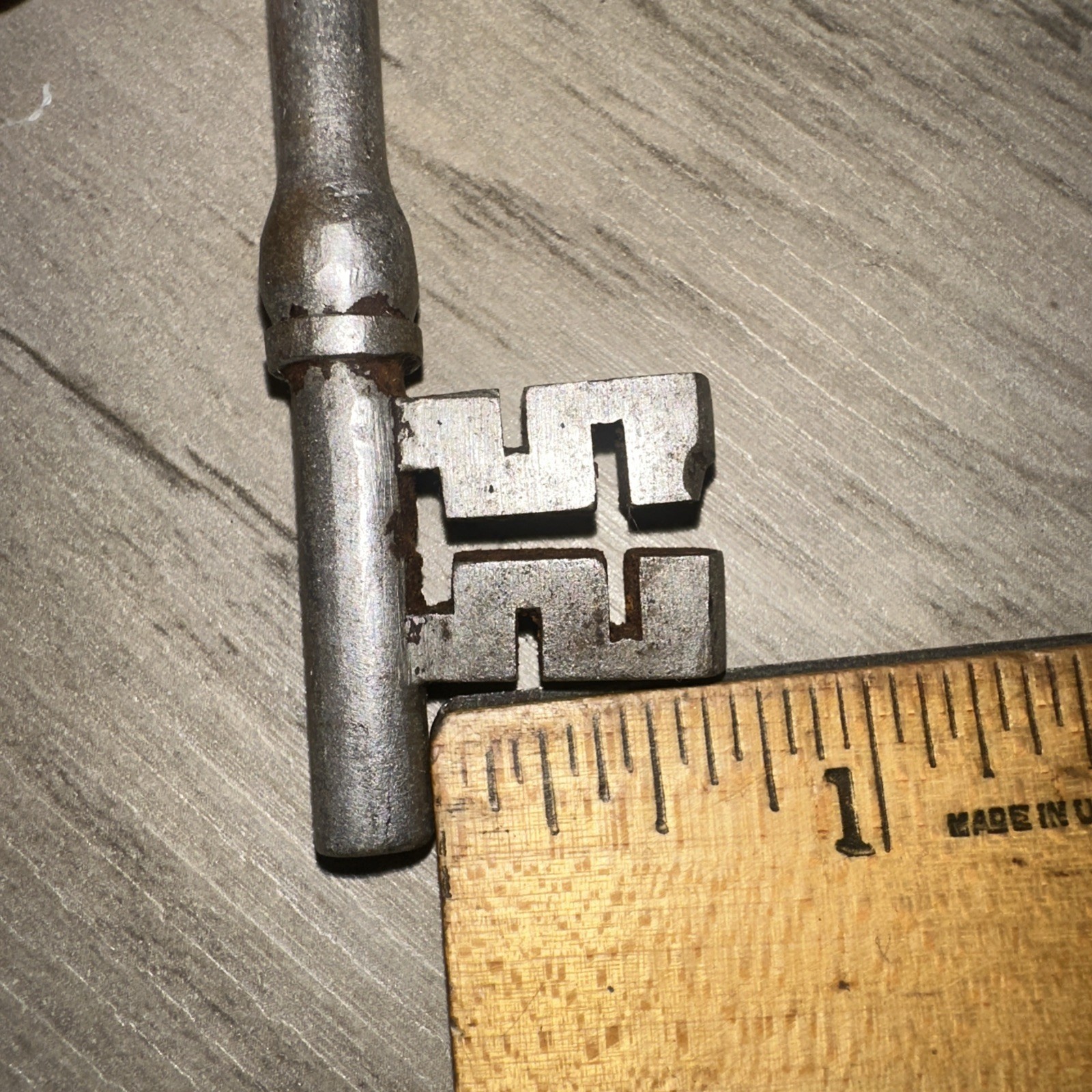 Antique Skeleton Key Solid Barrel Jailer Key Unique Head Design!