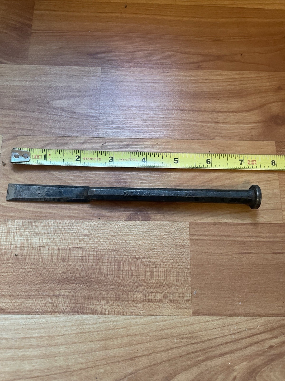 VINTAGE MAYHEW #830 1/2″ WOOD CHISEL