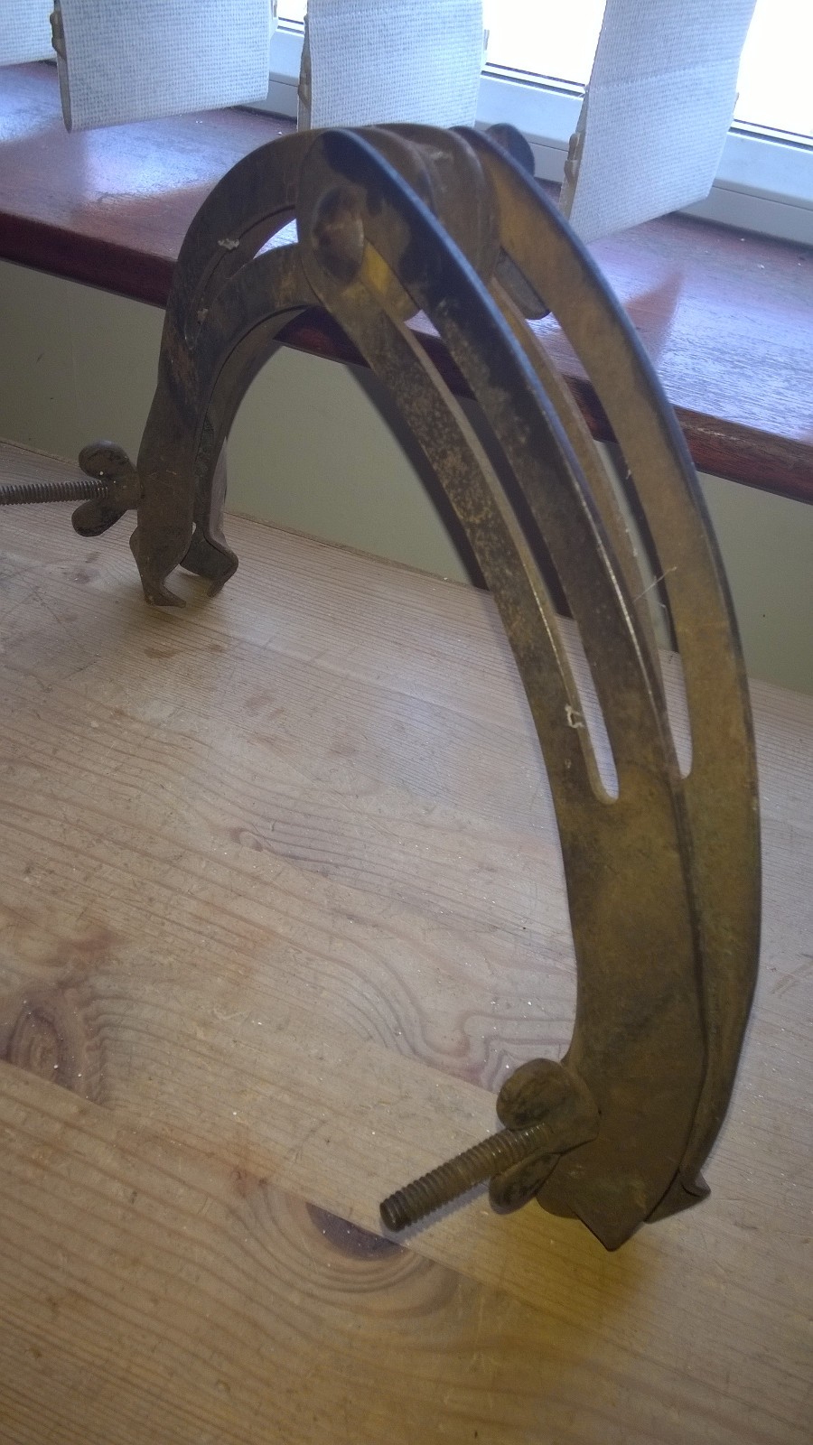 Vintage Footprint Pipe Clamp Holder Plumbers Soldering Vice