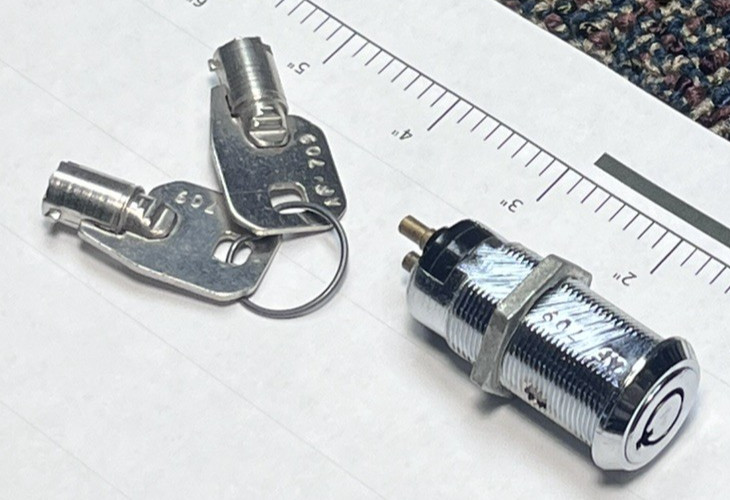 CHICAGO LOCK CO. MOMENTARY, SPST, CHROME, TUBULAR, BARREL KEY-SWITCH, SOLDER LUG